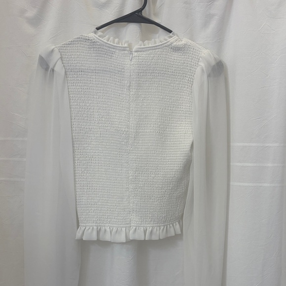 Chic White Textured Blouse with Sheer Sleeves Never Worn but no tags - Picture 5 of 8